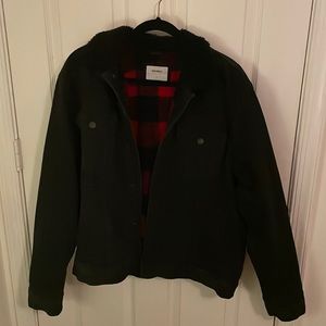Black jean jacket. Size L. Old navy.